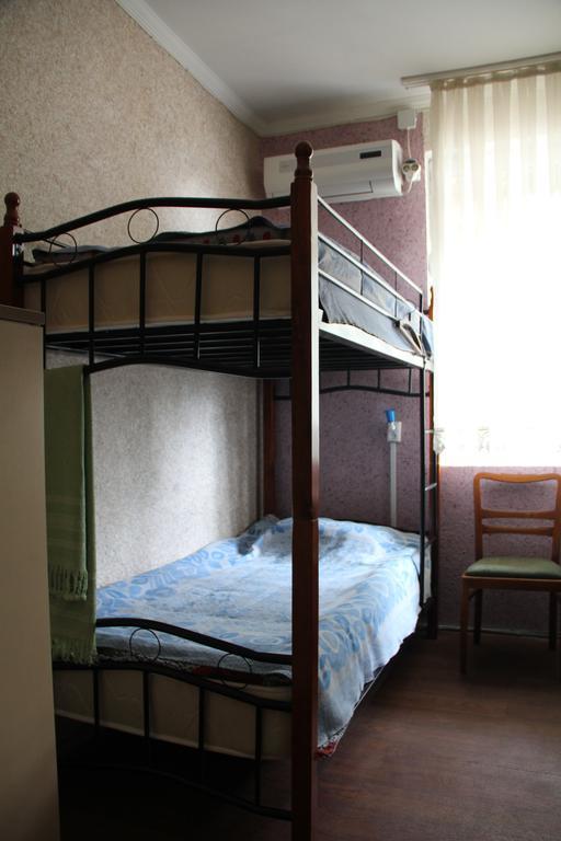 Hostel Retro Batumi Habitación foto